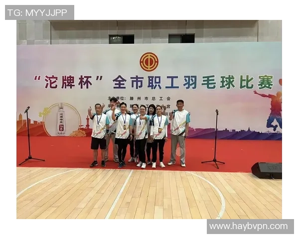 羽毛球场上的拼搏与坚持刘丽的职业生涯回顾与展望 羽毛球场上的拼搏与坚持刘丽的职业生涯回顾与展望